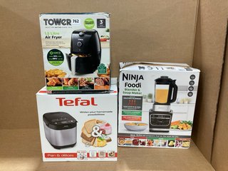 3 X ASSORTED KITCHEN APPLIANCES TO INCLUDE TOWER 1.5L AIR FRYER AND NINJA FOODI BLENDER AND SOUP MAKER: LOCATION - C15