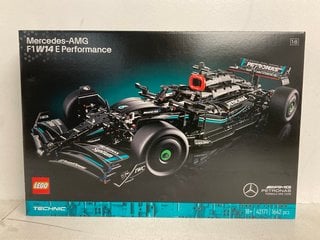 LEGO TECHNIC MERCEDES AMG PETRONAS FORMULA ONE TEAM CAR BUILD KIT MODEL: 42171 - RRP - £189: LOCATION - WHITE BOOTH