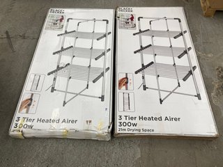 2 X BLACK+DECKER 3 TIER HEATED AIRERS: LOCATION - AR2