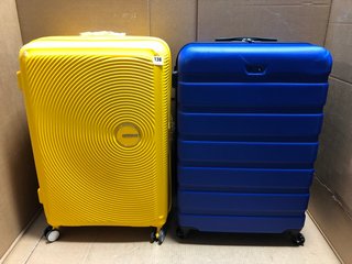 AMERICAN TOURISTER LARGE 4 WHEEL HARDSHELL SUITCASE IN YELLOW TO INCLUDE COOLIFE LARGE 4 WHEEL HARDSHELL SUITCASE IN BLACK: LOCATION - AR4