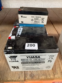 (COLLECTION ONLY) 4 X ASSORTED BATTERIES TO INCLUDE YUASA VALVE REGULATED LEAD ACID BATTERY: LOCATION - BR8