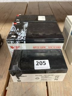 (COLLECTION ONLY) 3 X ASSORTED BATTERIES TO INCLUDE YUASA VALVE REGULATED LEAD ACID BATTERY: LOCATION - BR8