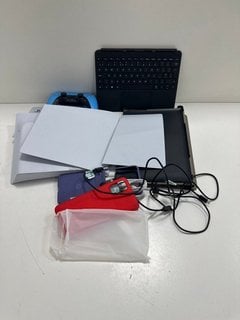 BOX OF ASSORTED INCLUDE PS5 SIDE PANELS, PHONE CASE, SURFACE KEYBOARD, CHARGER CABLES & OTHERS. MIXED TECH ITEMS [JPTM127099]