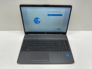 HP 250 G9 256GB LAPTOP IN BLACK: MODEL NO 6Q8B9ES#ABU (WITH BOX & CHARGE CABLE) INTEL CORE I3-1215U @ 1.2 GHZ, 8GB RAM, 15.6" SCREEN, INTEL UHD GRAPHICS [JPTM127035]