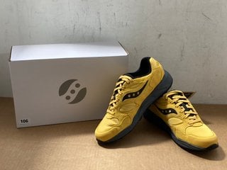 SAUCONY UNISEX GRID SHADOW GTX TRAINERS IN YELLOW/BLACK - SIZE UK MEN - 10, WOMEN 10.5 - RRP £150: LOCATION - J4