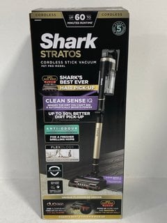 SHARK STRATOS ANTI HAIR WRAP PLUS PET PRO CORDLESS VACUUM CLEANER MODEL: IZ400UKT - RRP £299: LOCATION - FRONT BOOTH