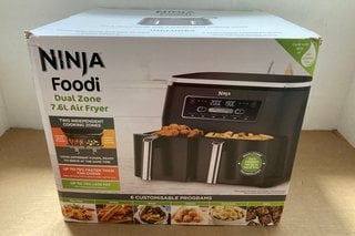 NINJA FOODI DUAL ZONE 7.6 LITRE AIR FRYER IN BLACK - MODEL: AF300UK - RRP £149.99: LOCATION - J18