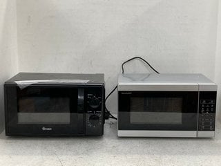 SWAN 20 LITRE MICROWAVE OVEN IN BLACK TO ALSO INCLUDE SHARP YC-MS02 MICROWAVE OVEN IN BLACK: LOCATION - E8