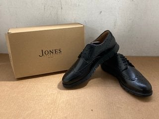 JONES BOOTMAKER MENS LONDON CITY 2 BROGUE DERBY SHOES IN BLACK - SIZE UK 11 - RRP £110: LOCATION - J3