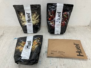 4 X HUEL ITEMS TO INCLUDE 679G BAG OF NUTRITIONALLY COMPLETE FOOD IN MEXICAN CHILLI FLAVOUR - BBE: 07.2025: LOCATION - E4