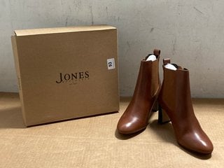 JONES BOOTMAKER WOMENS KALISTA HEELED BOOTS IN BLACK - SIZE UK 6 - RRP £130: LOCATION - J3