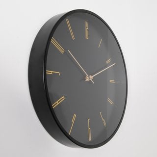 6 X MODERN STYLE ANALOGUE CLOCK IN BLACK/GOLD - COMBINED RRP £240: LOCATION - CR2