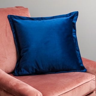 5 X NAVY BLUE VELVET CUSHION COVERS - COMBINED RRP £150: LOCATION - CR2