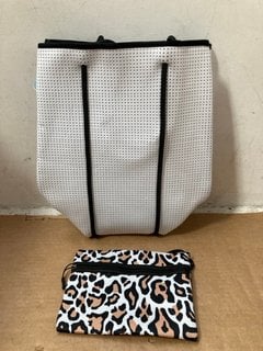 CHUCHKA KALI NEOPRENE TOTE BAG SIZE OS IN WHITE/LEOPARD: LOCATION - CR7