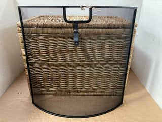 JOHN LEWIS & PARTNERS CROFT WILLOW TRUNK TO INCLUDE IRON CLAY 60CM IRON FIRESCREEN: LOCATION - CR7