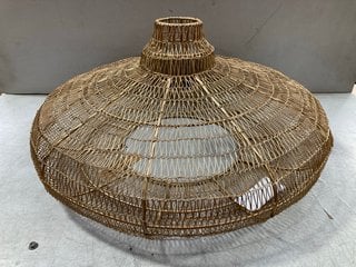 MUKUNI WIRE LAMPSHADE - ANTIQUE BRASS - ONE SIZE - RRP £140: LOCATION - CR10