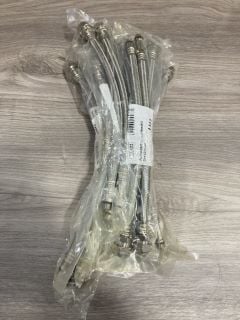 QTY OF 15MM X M12 X 300MM FLEXI TAP CONNECTORS - RRP £100: LOCATION - R4