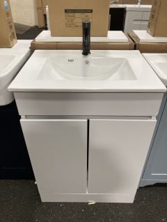 (COLLECTION ONLY) FLOOR STANDING 2 DOOR SINK UNIT IN WHITE WITH A 610 X 470MM 1TH CERAMIC BASIN COMPLETE WITH A BLACK MONO BASIN MIXER TAP & SPRUNG WASTE - RRP £730: LOCATION - A5