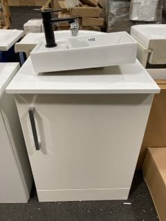 (COLLECTION ONLY) FLOOR STANDING 1 DOOR COUNTERTOP SINK UNIT IN WHITE 550 X 360MM WITH A STH CERAMIC BASIN COMPLETE WITH A BLACK MONO BASIN MIXER TAP & SPRUNG WASTE - RRP £699: LOCATION - A8