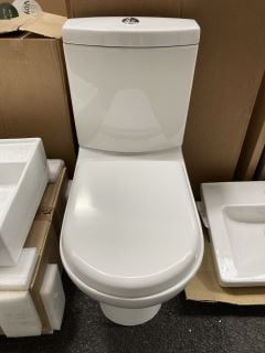 (COLLECTION ONLY) D-SHAPED CLOSED COUPLED TOILET WITH ALL CISTERN FITTINGS & SEAT - RRP £325: LOCATION - A7