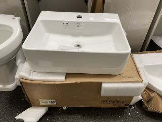 520 X 420MM 1TH CERAMIC COUNTERTOP BASIN - RRP £205: LOCATION - A7