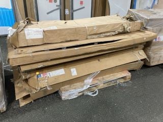 (COLLECTION ONLY) PALLET OF ASSORTED SHOWER PANELS: LOCATION - A9