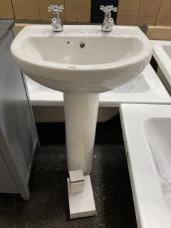 (COLLECTION ONLY) 500MM WIDE 2TH CERAMIC BASIN WITH FULL PEDESTAL COMPLETE WITH A PAIR OF TRADITIONAL CROSSHEAD BASIN PILLAR TAP IN CHROME WITH SPRUNG WASTE - RRP £320: LOCATION - A4