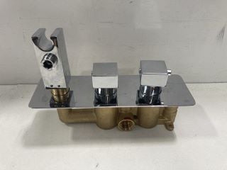 TWIN CONCEALED SHOWER VALVE WITH BUILT IN OUTLET - RRP £389: LOCATION - R1