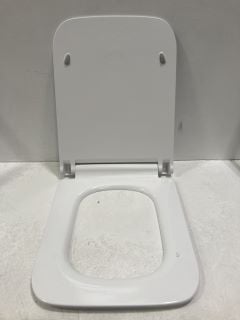 WHITE TOILET SEAT - RRP £70: LOCATION - R1