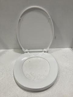 WHITE TOILET SEAT - RRP £70: LOCATION - R1