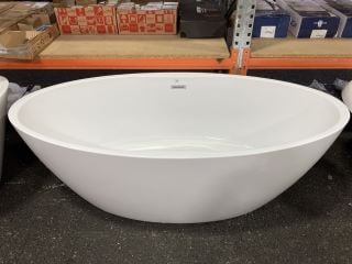 1700 X 780MM MODERN TWIN SKINNED DOUBLE ENDED FREESTANDING BATH WITH INTEGRAL SPRUNG WASTE AND OVERFLOW RRP £1389: LOCATION - B3