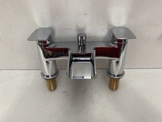 DECK MOUNTED WATERFALL SPOUT BATH FILLER IN CHROME - RRP £310: LOCATION - R2