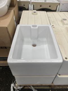 (COLLECTION ONLY) TRADITIONAL CERAMIC BELFAST KITCHEN SINK 590 X 460 X 250MM - RRP £345: LOCATION - B6