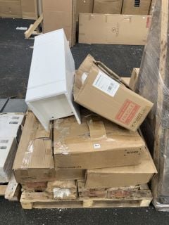 (COLLECTION ONLY) PALLET OF ASSORTED CERAMICS TO INCLUDE BASINS & PEDESTALS COMPLETE WITH FLOOR STANDING BASE UNIT IN WHITE - RRP £1500: LOCATION - B8