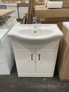 (COLLECTION ONLY) FLOOR STANDING 2 DOOR SEMI RECESSED SINK UNIT IN WHITE WITH A 650 X 430MM 1TH CERAMIC BASIN COMPLETE WITH A MONO BASIN MIXER TAP & CHROME SPRUNG WASTE - RRP £765: LOCATION - B5