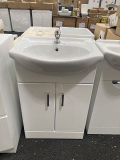 (COLLECTION ONLY) FLOOR STANDING 2 DOOR SEMI RECESSED SINK UNIT IN WHITE WITH A 560 X 430MM 1TH CERAMIC BASIN COMPLETE WITH A MONO BASIN MIXER TAP & CHROME SPRUNG WASTE - RRP £730: LOCATION - B5