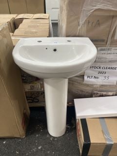 (COLLECTION ONLY) 500MM WIDE 2TH CERAMIC BASIN WITH FULL PEDESTAL - RRP £260: LOCATION - B6