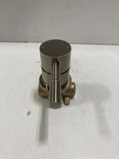 MANUAL SHOWER VALVE IN BRUSHED GOLD - RRP £125: LOCATION - R3