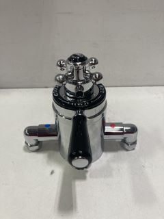 TRADITIONAL EXPOSED SHOWER VALVE IN CHROME & BLACK - RRP £455: LOCATION - R3