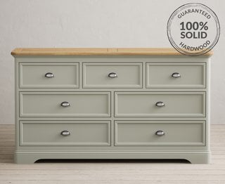 BRAMPTON/LINTON/BRIDSTOW SOFT GREEN 3 OVER 4 WIDE CHEST OF DRAWERS - RRP £579: LOCATION - B4