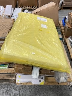 PALLET OF ASSORTED ITEMS TO INCLUDE TRIO IRVINE LED CEILING LIGHT: LOCATION - B7 (KERBSIDE PALLET DELIVERY)