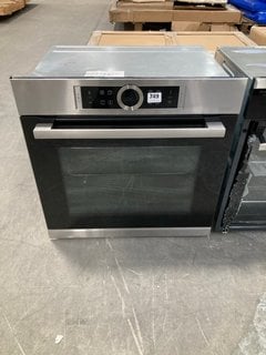 BOSCH BUILT IN SINGLE ELECTRIC OVEN: MODEL HBG674BS1B - RRP £869: LOCATION - A3