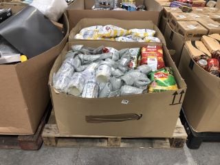 PALLET OF ASSORTED FOOD ITEMS TO INCLUDE QTY OF SEABROOK 6PK CHEESE & ONION CRISPS - BBE 30/11/24: LOCATION - B7