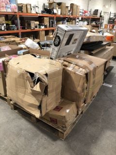 PALLET OF ASSORTED FURNITURE ITEMS TO INCLUDE CHALKBOARD MURPHY CABINET: LOCATION - B7