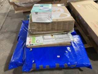 PALLET OF ASSORTED ITEMS TO INCLUDE MUNCHKIN WHITE BABY GATE: LOCATION - A7 (KERBSIDE PALLET DELIVERY)