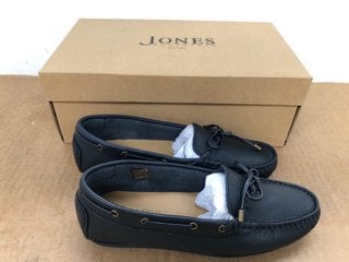 JONES BOOTMAKER PERRI LEATHER LOAFERS IN NAVY- UK SIZE 4 : RRP £89.00: LOCATION - D3