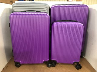 SET OF 3 HARDSHELL SUITCASES IN PURPLE TO INCUDE LARGE WHEELED SUITCASES IN SILVER: LOCATION - D5