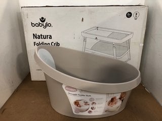 BABYLO NATURAL FOLDING CRIB TO INCLUDE SHNUGGLE TODDLER BATH: LOCATION - D6