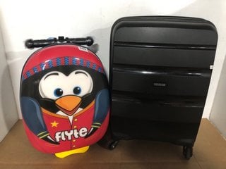 FLYTE CHILDRENS MIDI PENGUIN CASE TO INCLUDE CABIN SIZE SUITCASE IN BLACK: LOCATION - D6