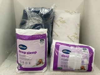 5 X ASSORTED HOUSEHOLD ITEMS TO INCLUDE SILENTNIGHT DEEP SLEEP DOUBLE MATTRESS TOPPER: LOCATION - D8